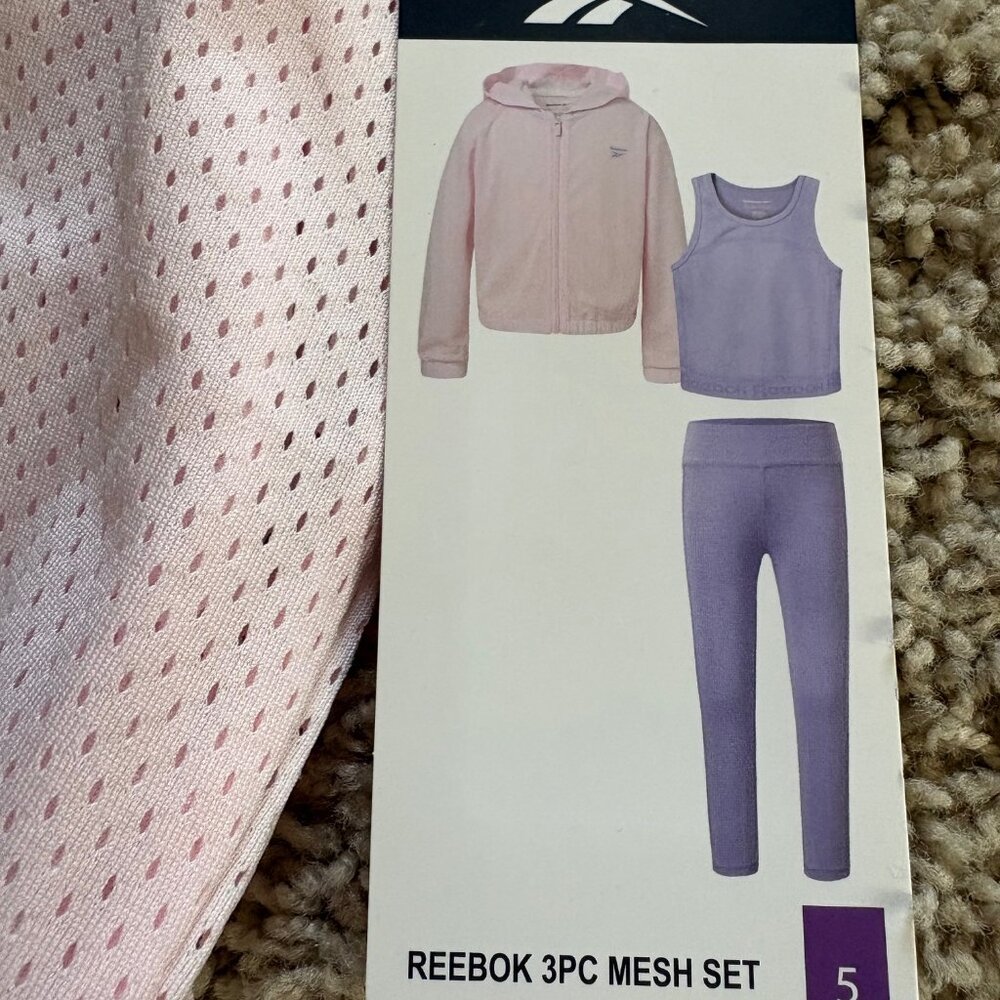 Girls Reebok set - Picture 3 of 3